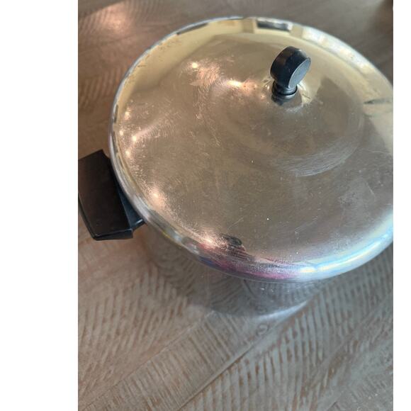 Revere Ware 8 Qt. 94l Stock Pot Stainless Steel Tri-Ply DISC Bottom USA Vintage - Picture 3 of 6